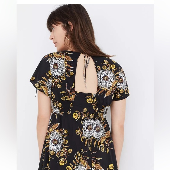 Madewell Black Open Back Flutter Sleeve Mini Dress in Painted Blooms - Picture 3 of 13